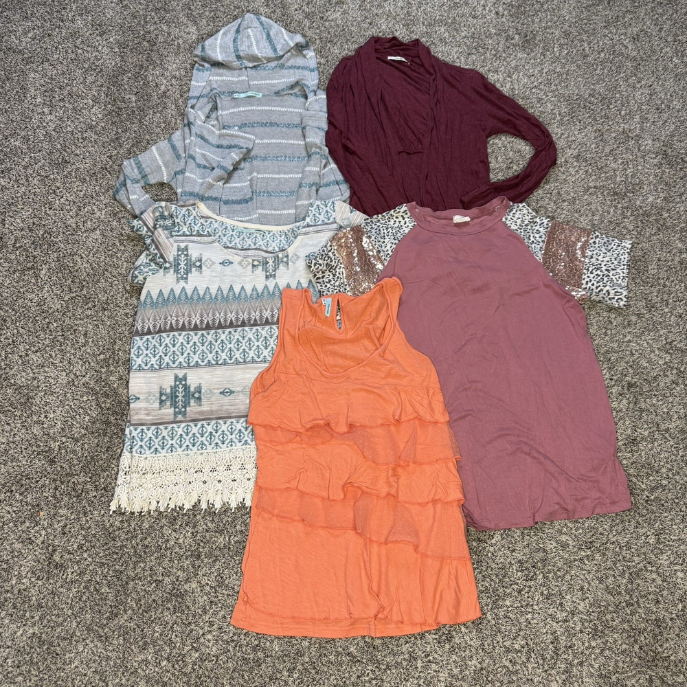 Womens Lot of 5 Top Blouses Size M Cardigan Tank Top T-Shirt Maurices